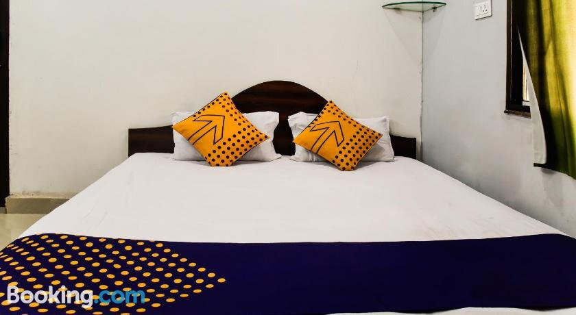 SPOT ON 74919 Oreo Residency