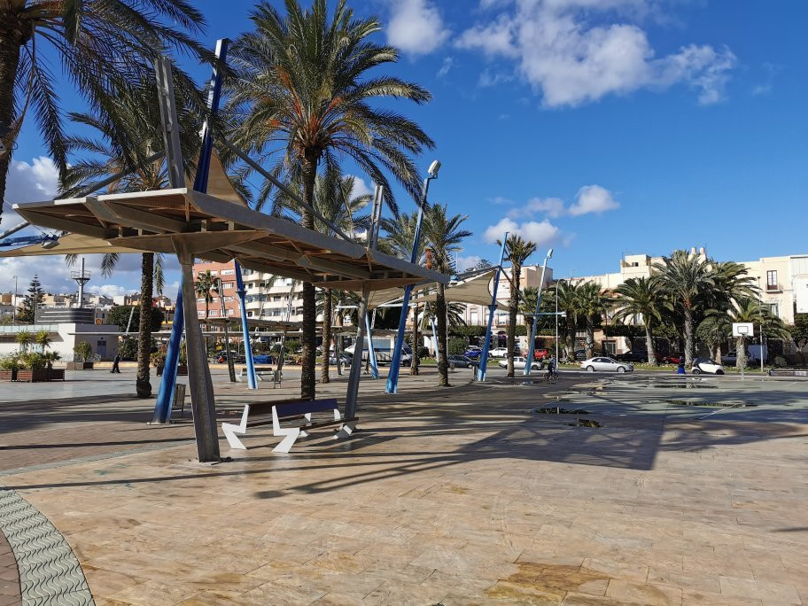 Plaza Multifuncional de San Lorenzo-梅利利亚必去景点
