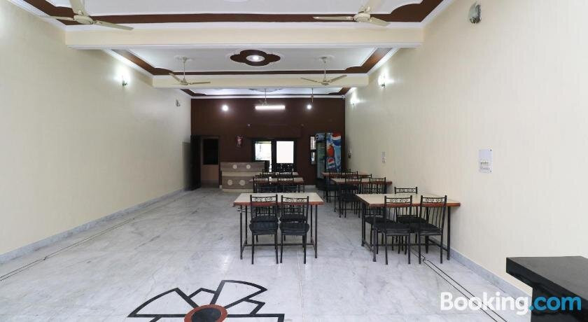 SPOT ON 35985 Hotel Relax Inn