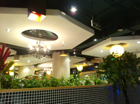 励骏酒店法餐厅主图