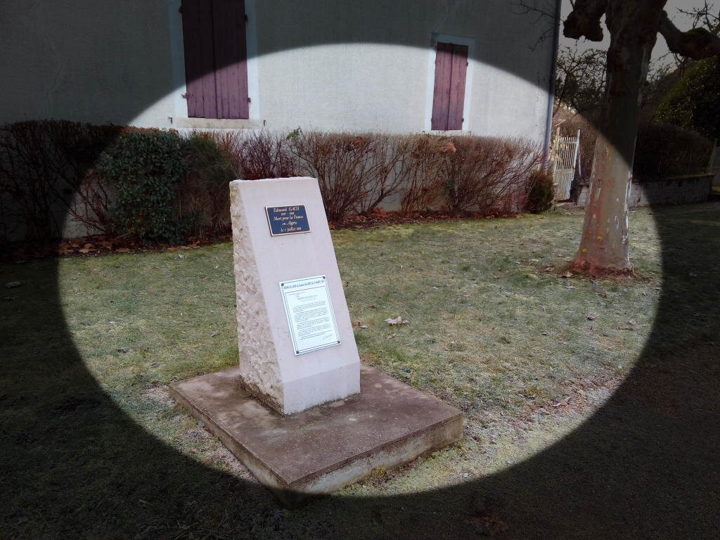 Stèle À La Mémoire D'édouard Gach
