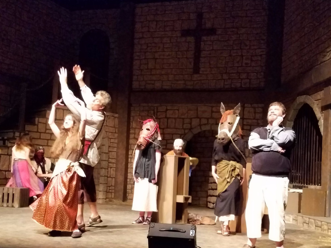 Hayesville旅游景点-Peacock Performing Arts Center