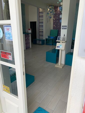 Kissingfish-费拉必去景点