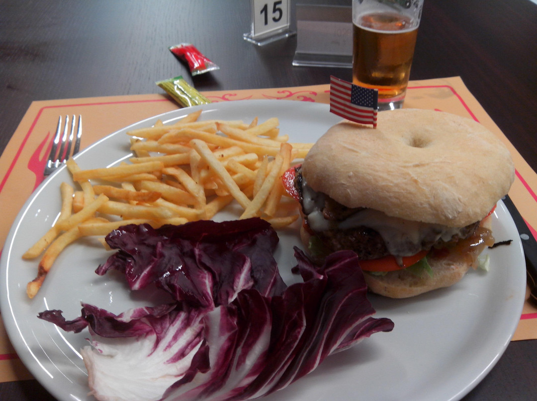 Olgiate Molgora餐馆和美食-Pizzaburger - Hamburgeria e Spaghetteria