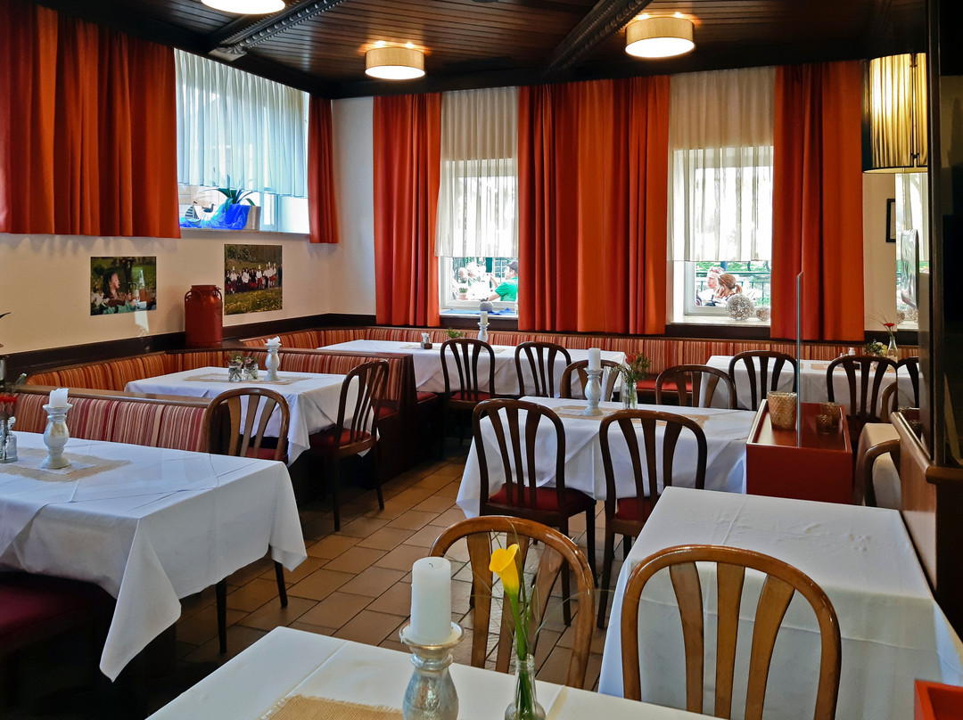 St. Peter in der Au餐馆和美食-Gasthaus Kappl