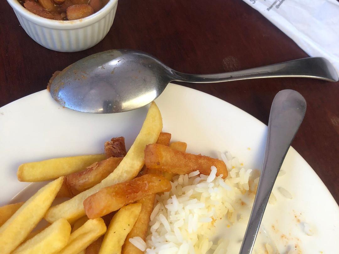 Sobrado - cozinha praia e contemporânea