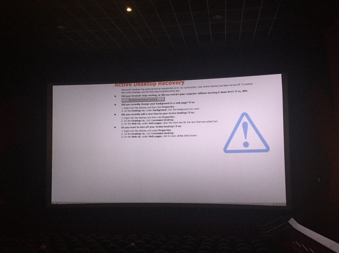 Concord旅游景点-Regal Cinemas Pinnacle 18