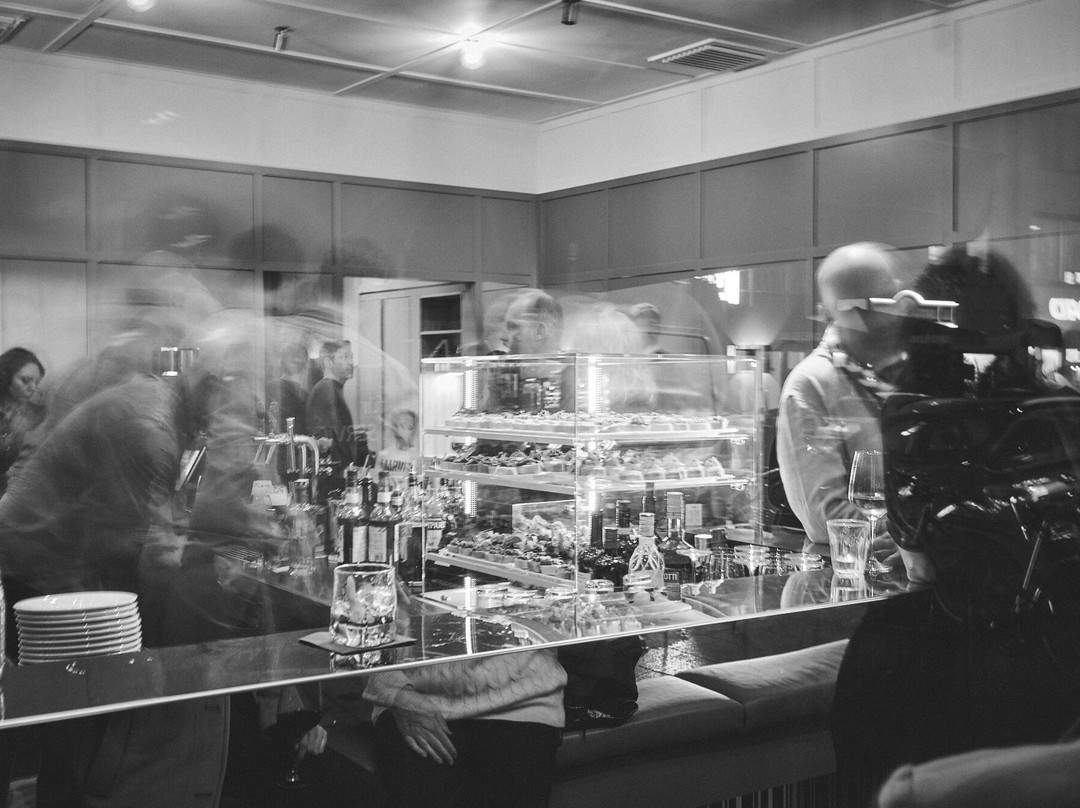 Riva Bar