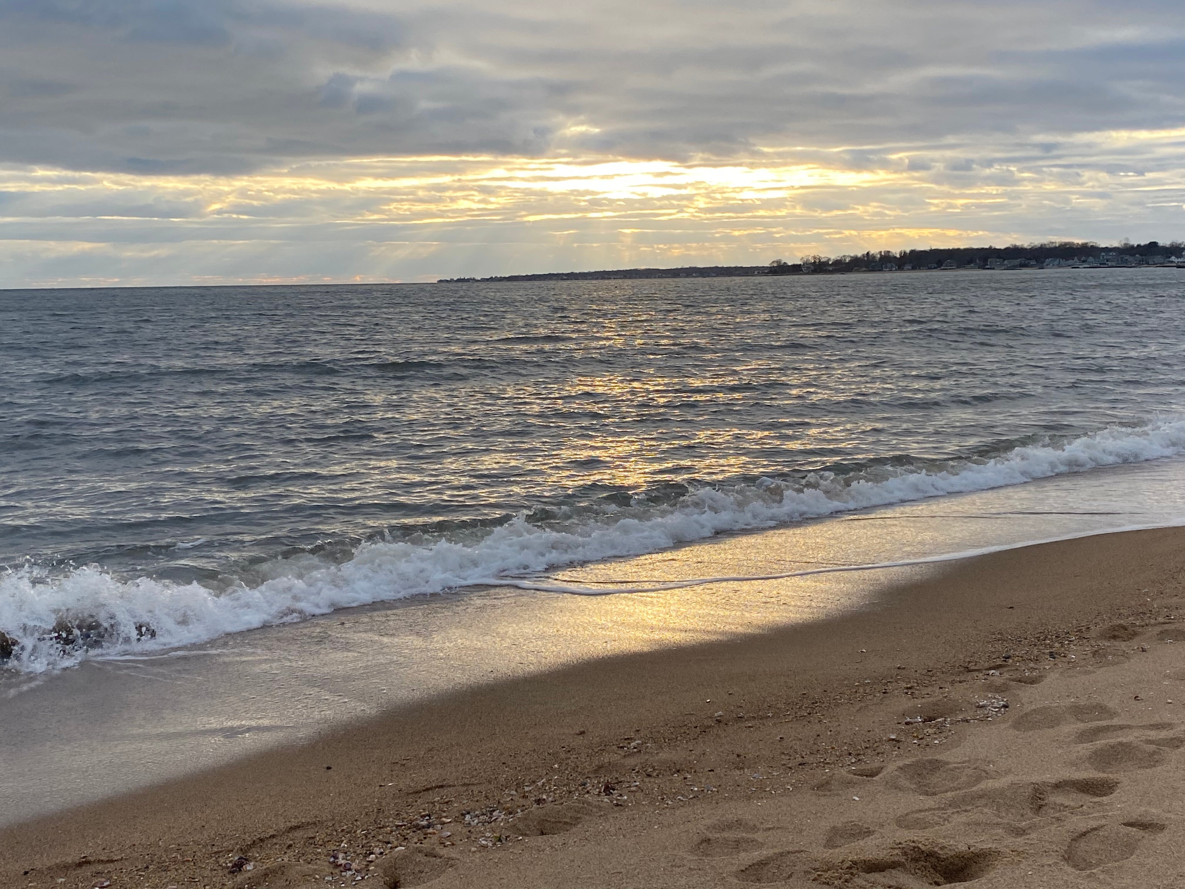 Madison Beach Hotel , Curio A Collection By Hilton-泳池