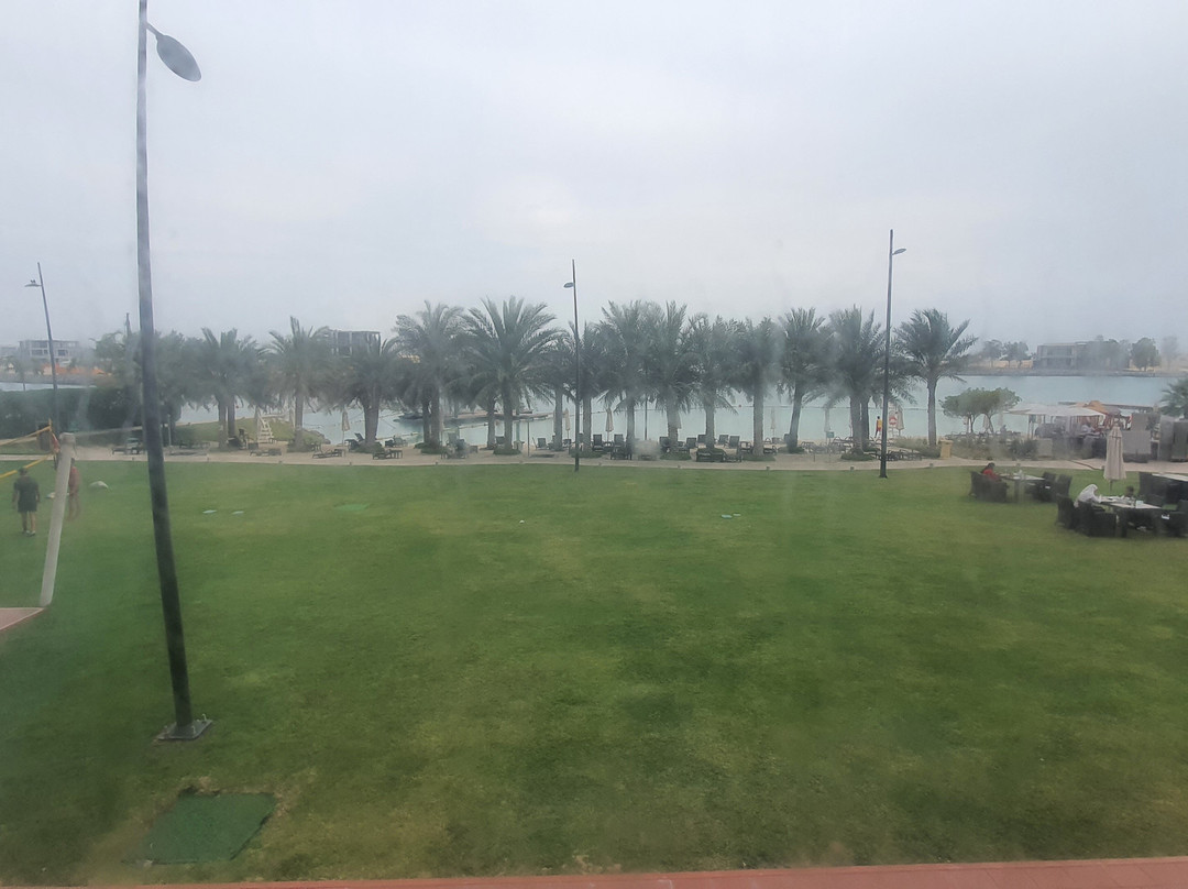 巴布皇宫酒店主图