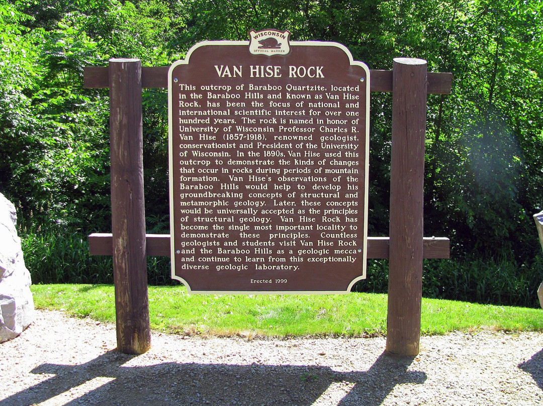 Van Hise Rock景点图片