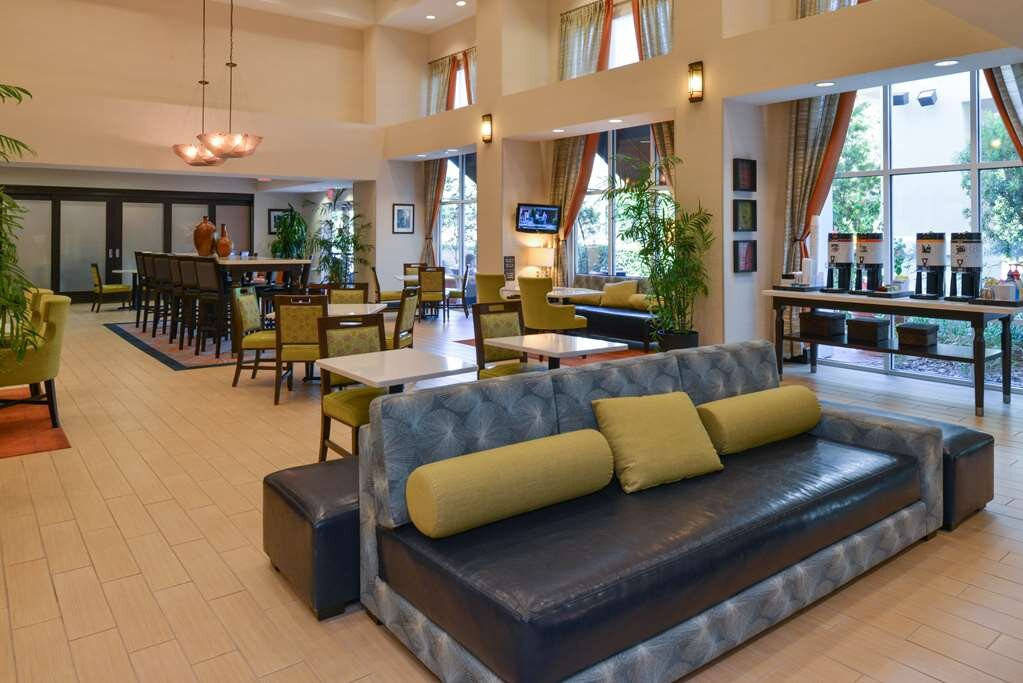 Hampton Inn & Suites Ocala主图