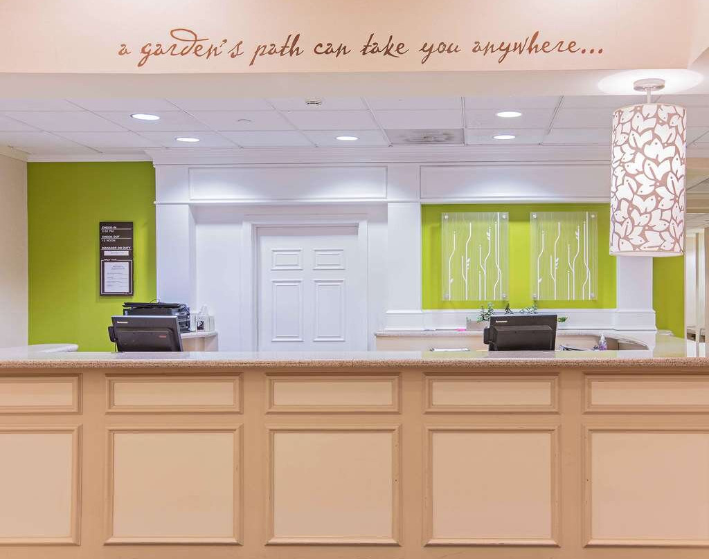 德梅因/厄班戴尔希尔顿花园酒店主图