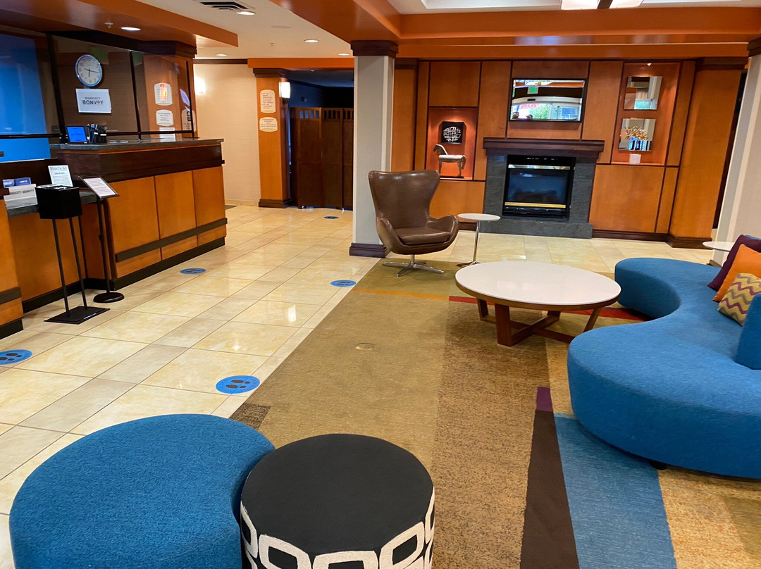 里奇菲尔德费尔菲尔德旅馆&套房酒店主图