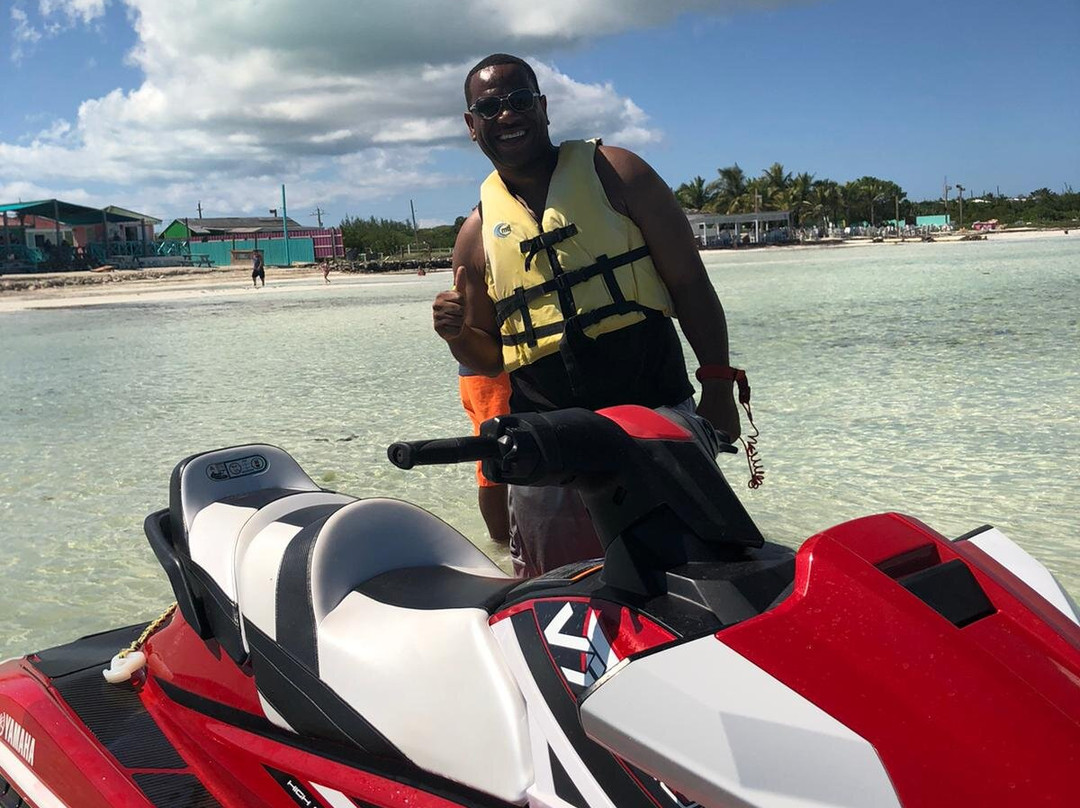 Five Cays Water Sports-普罗维登西亚莱斯必去景点