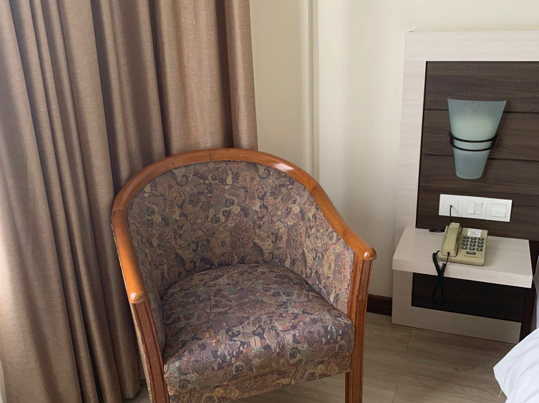 索美赛特酒店主图