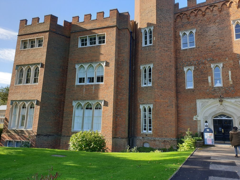 Hertford Castle景点图片