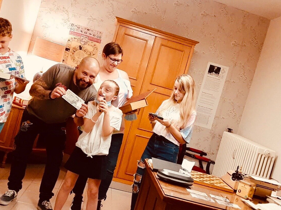 CharleroomS-夏勒华必去景点