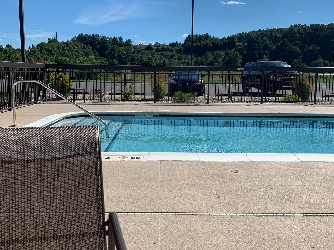Hampton Inn Summersville主图