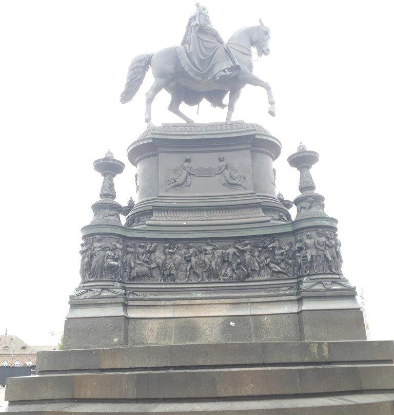 Statue of King John-德累斯顿必去景点