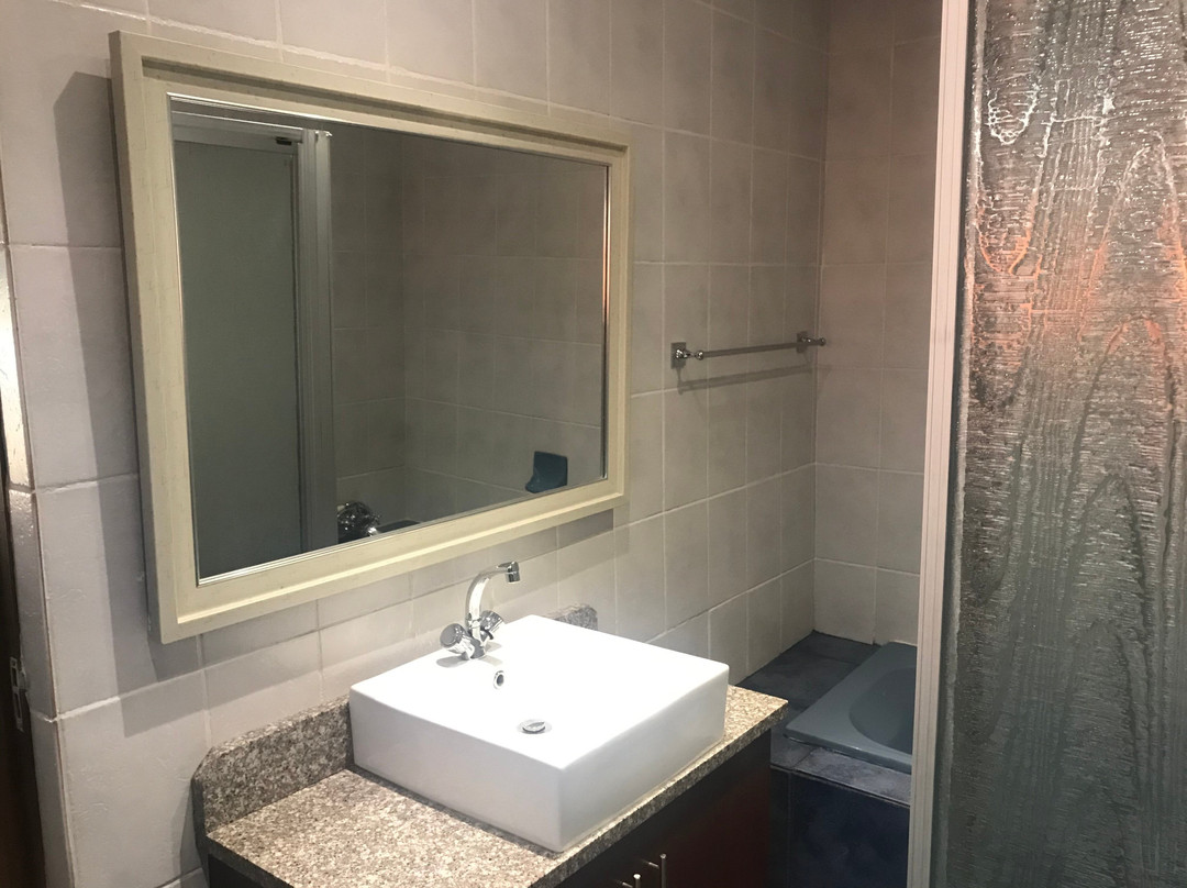 Bushmen Inn Premier lodge主图