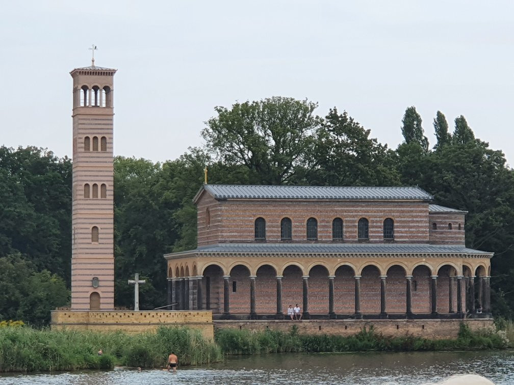 Heilandskirche am Port von Sacrow-波茨坦必去景点