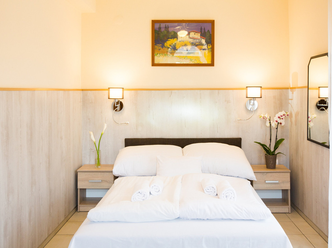 帕西欧佩泽欧酒店主图