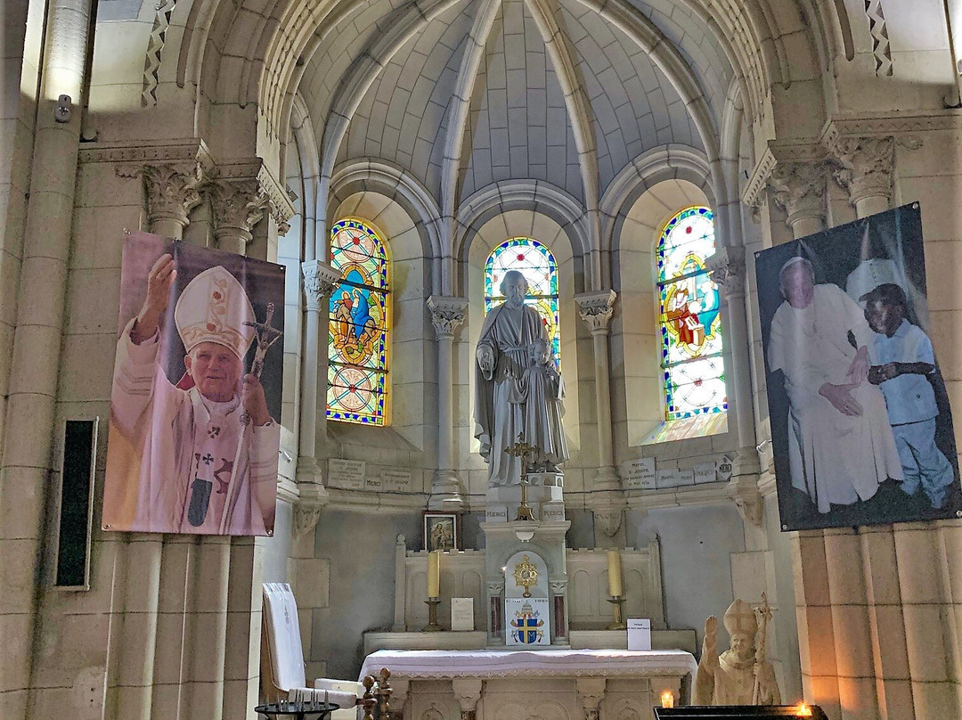 Basilique Saint Louis Marie Grignion de Montfort景点图片