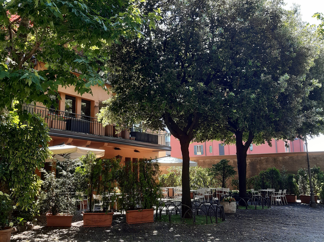 Piazza Era-莱科必去景点