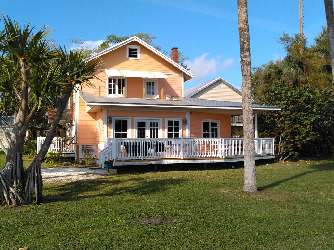 Angler Inn & Apartments