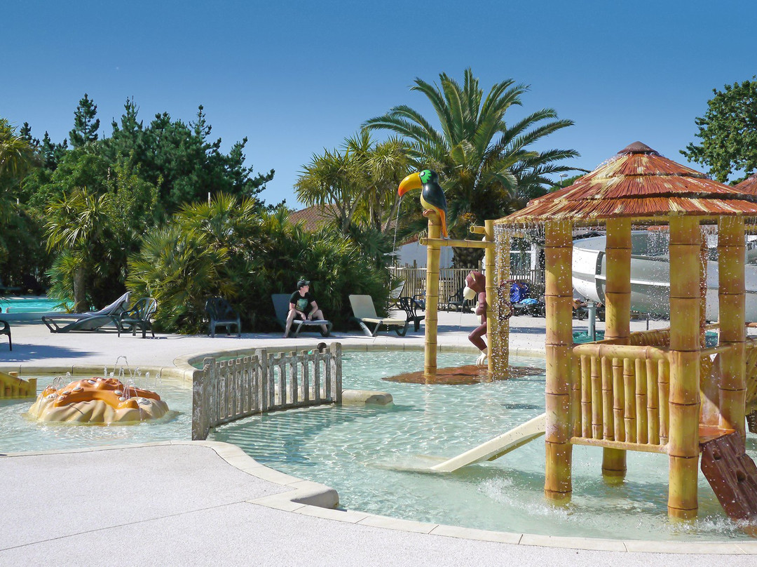 Camping Clicochic Les Cabanes D'oleron