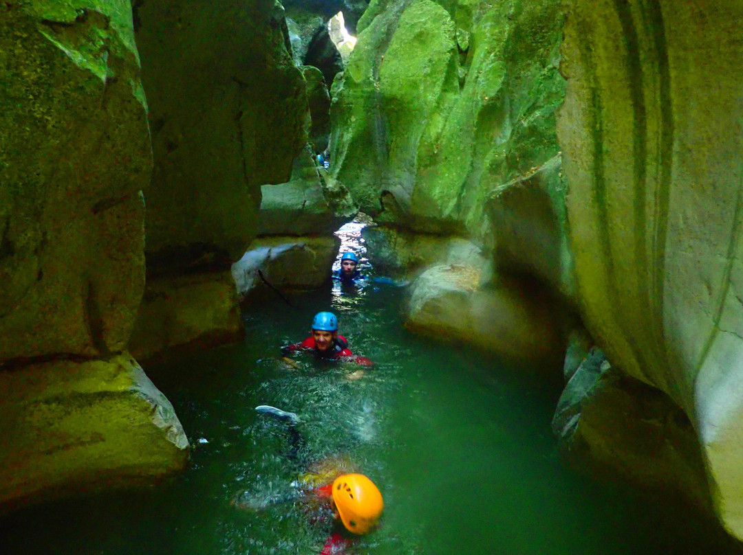 Terra Nova Canyoning景点图片