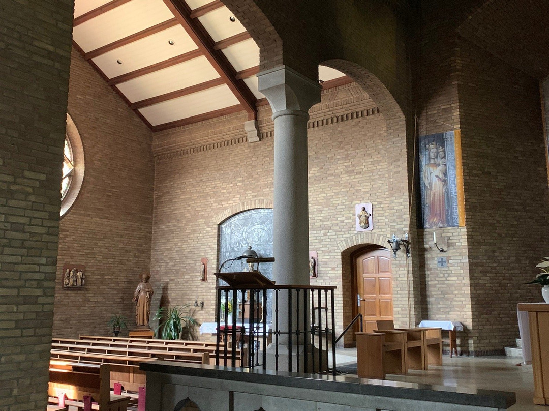 O.L. Vrouwe Troosteres der Bedevaart kerk-Tienray必去景点