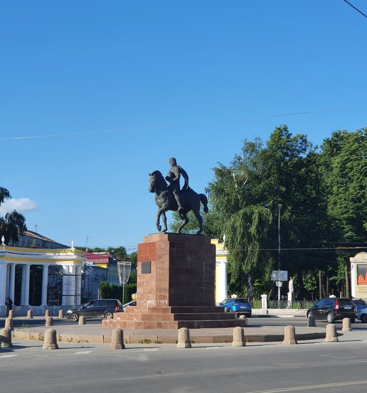 Monument to the Prince Oleg Ryazanskiy景点图片