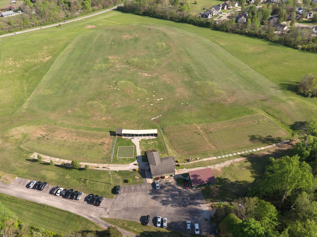 Golden Tee Driving Range-Crestwood必去景点