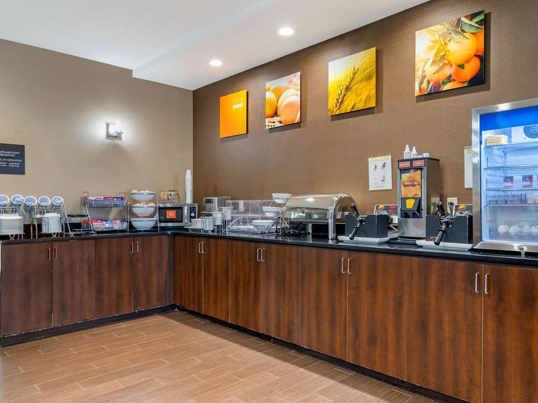 Comfort Suites Byron Warner Robins主图