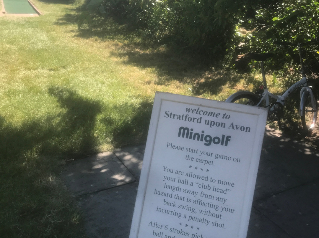 Stratford Minigolf-埃文河畔斯特拉特福必去景点