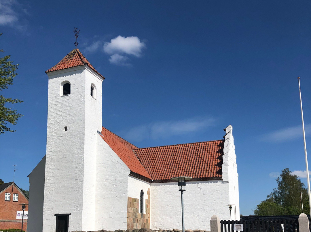 Nimtofte Church景点图片
