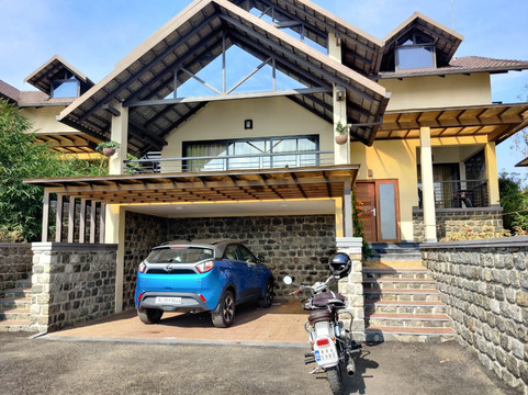 松树超越酒店主图