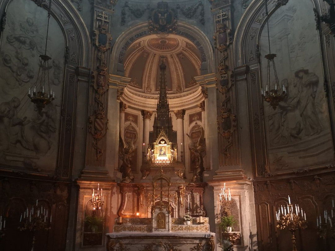 Cathedrale Notre-Dame-康布雷必去景点