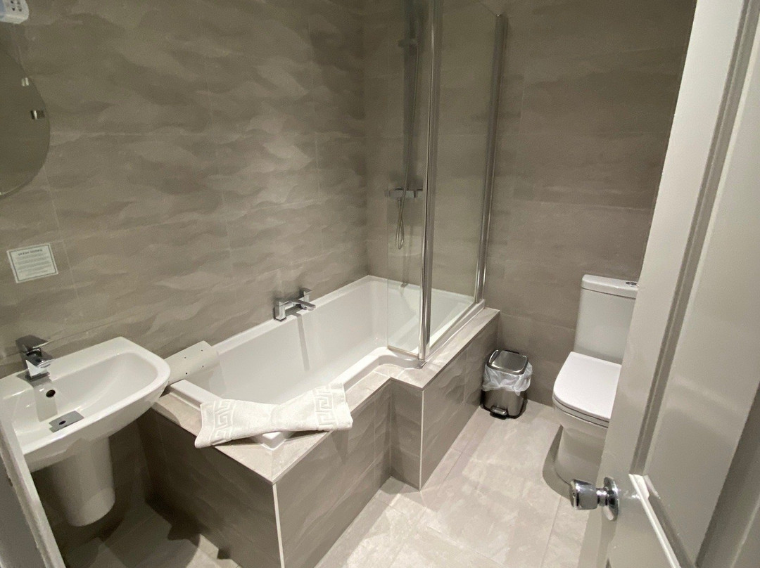 奥斯本酒店主图