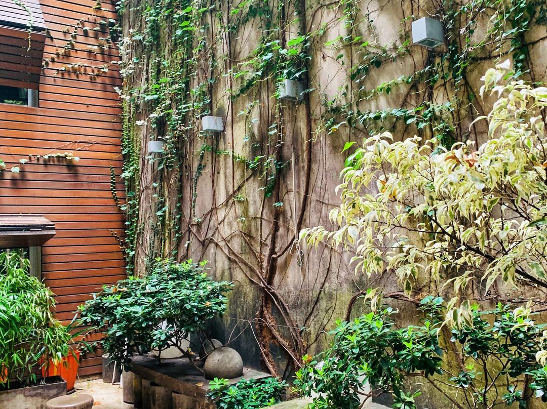Vain Boutique Hotel