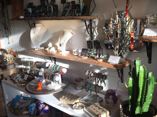 Henna Vida-吕康必去景点