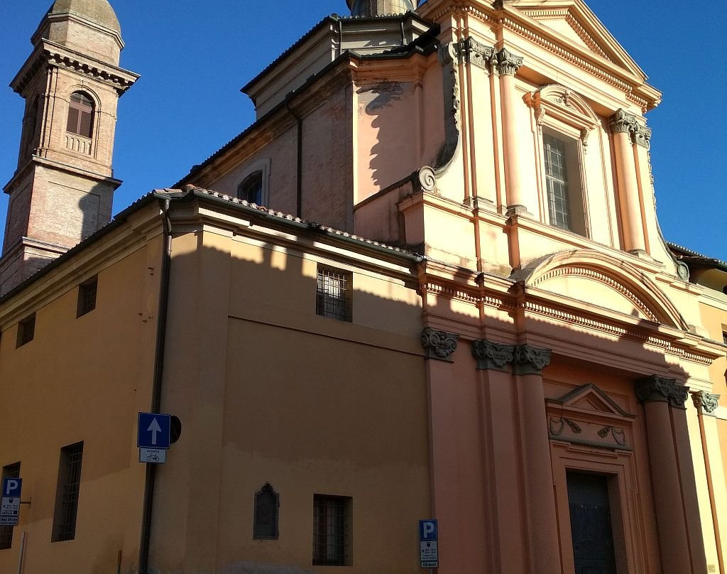 Chiesa di Santo Stefano delle Clarisse-伊莫拉必去景点