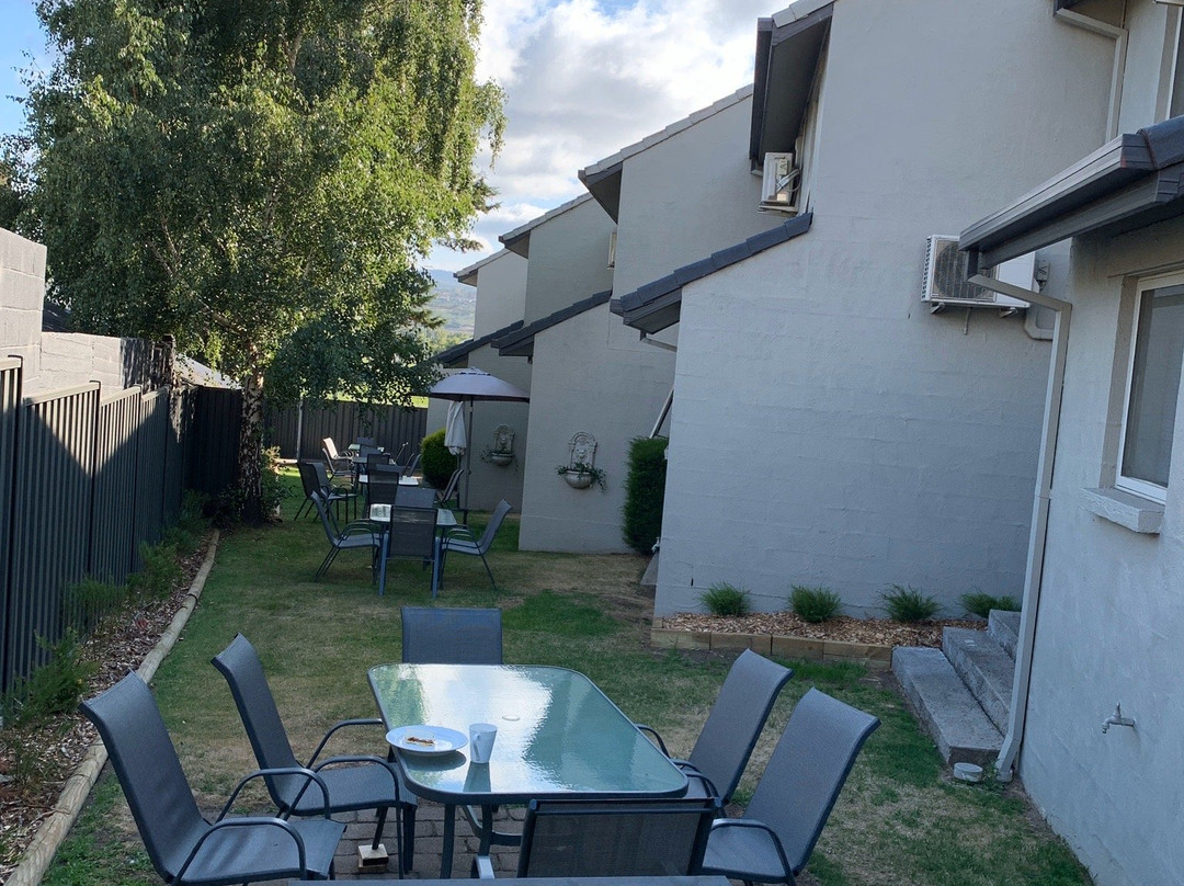 Elphin Serviced Apartments主图