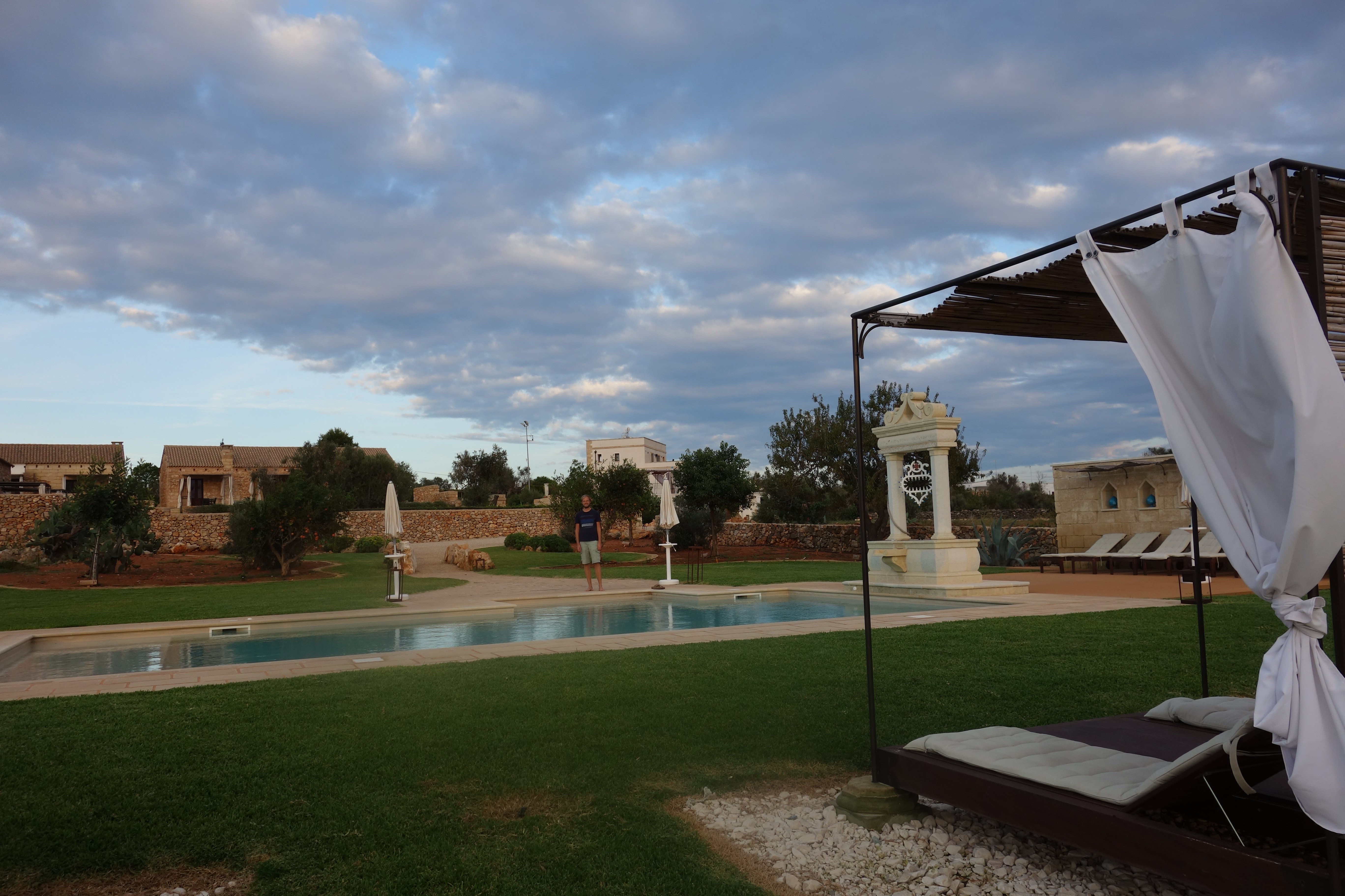 Masseria Cisternella-泳池