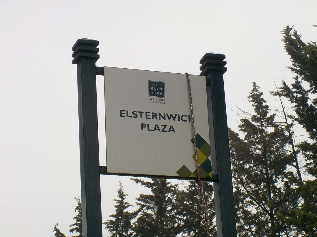 Elsternwick Plaza Playground景点图片