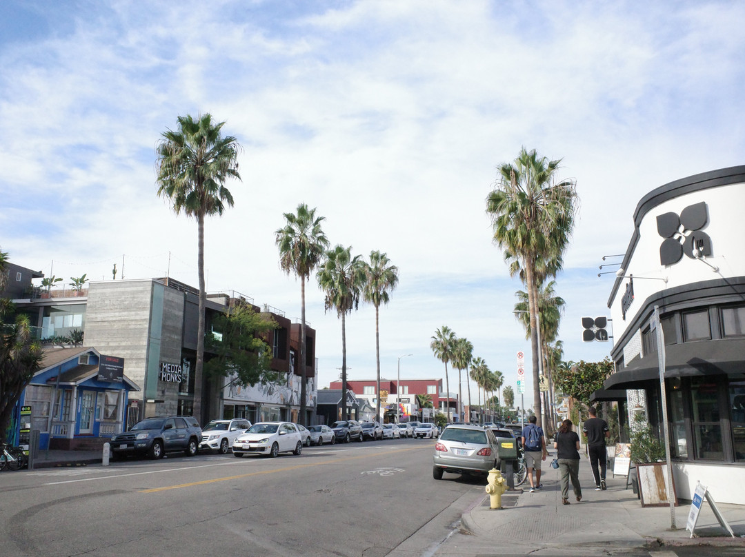 阿伯特金尼大道-洛杉矶必去景点