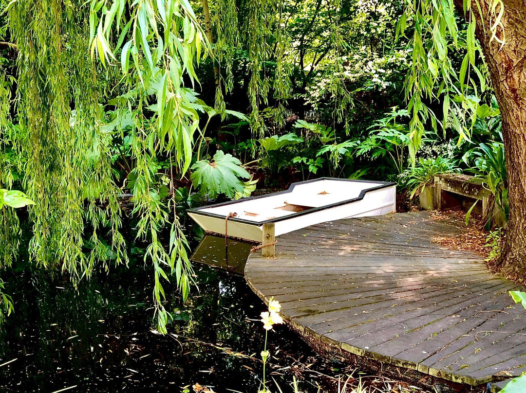 Barewood Garden景点图片