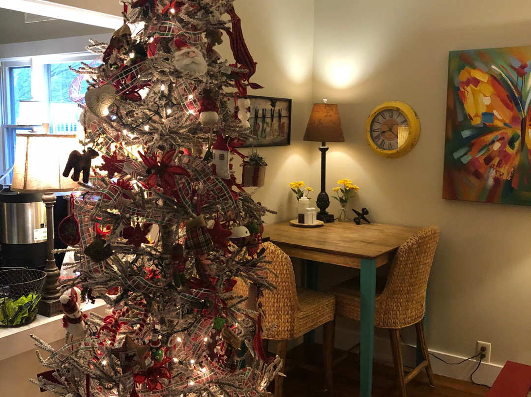 The College Inn主图